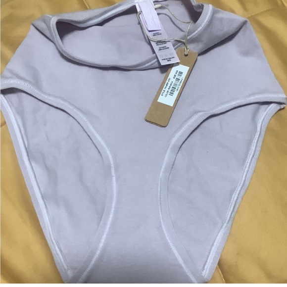 SKIMS Brief - Picture 3 of 3